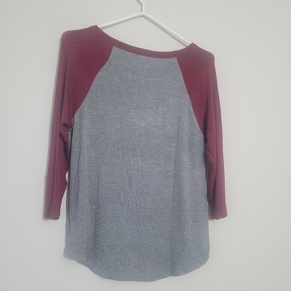 Women grey and burgundy All the Jingle Ladies Christmas Shirt size M - Picture 4 of 6